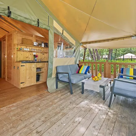 Prázdninový areál Easyatent Safari Tent Polari